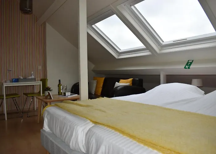 Gastenverblijf De Arend Guest house 4*