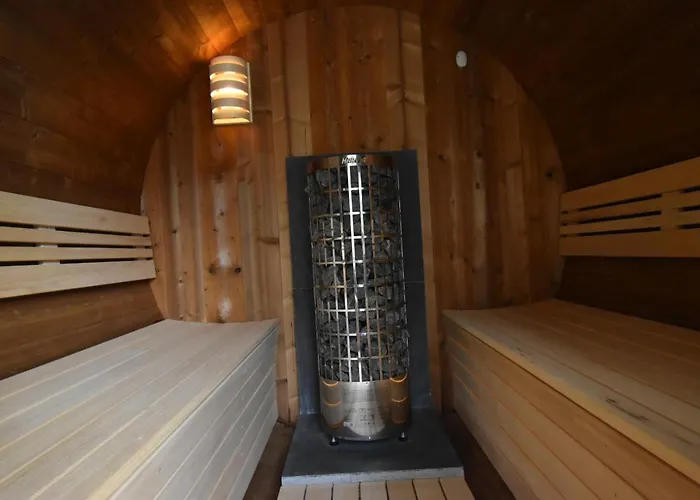 Gastenverblijf De Arend 4*